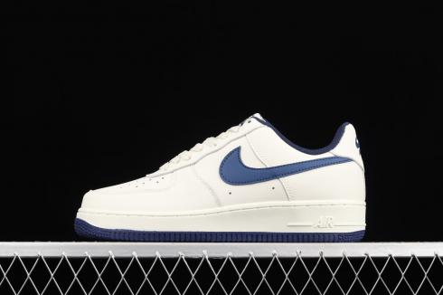 Sepatu Lari Nike Air Force 1 07 Rendah Putih Biru CT7875-994