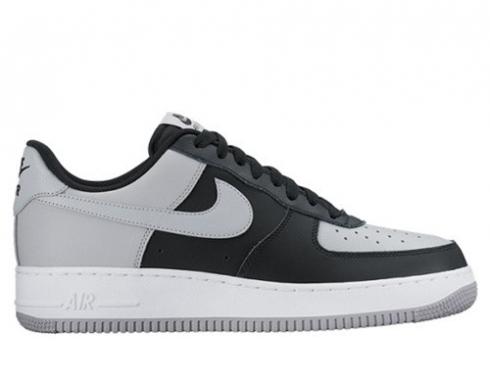 Nike Air Force 1'07 Wolf Grey White Black Athletic ผ้าใบ 820266-008