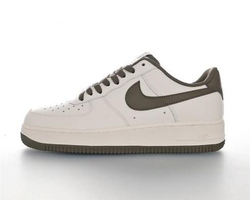 Nike Air Force 1 低筒酪梨綠色休閒運動鞋 AQ3778-996