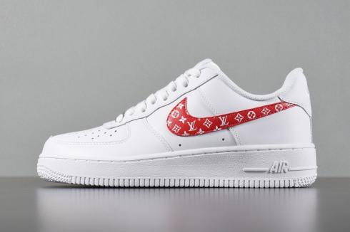Sepatu Kasual Nike Air Force 1 Rendah Putih Merah 923027-100