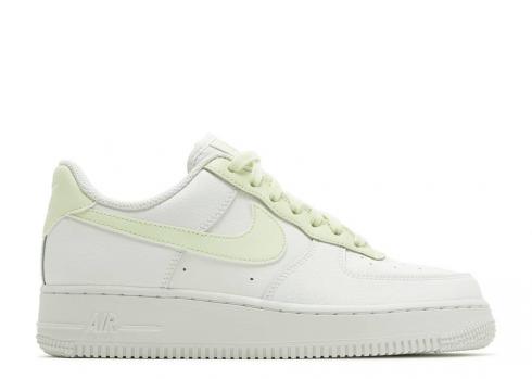 Nike Mujeres Air Force 1 07 Blanco Barely Volt 315115-166
