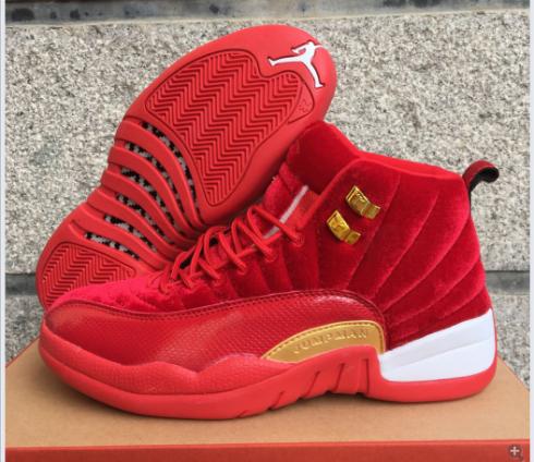 Баскетбольные кроссовки Nike Air Jordan XII 12 красное золото белое