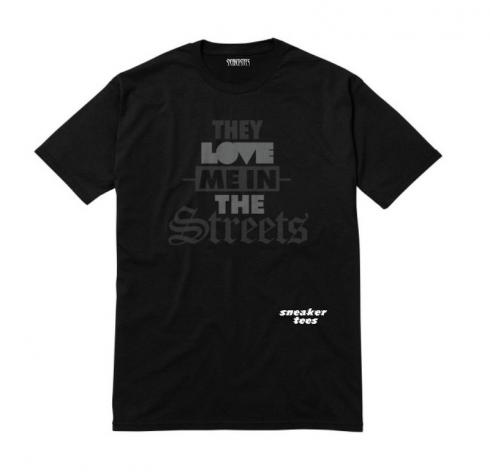 Jordan 1 Chemeleon Shirt „They Love Me In The Street“ Schwarz