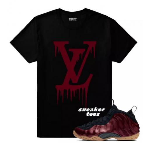 Passend dazu das T-Shirt „LV Drip“ von Foamposite in Maroon Schwarz
