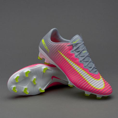 różowe, szare i białe buty piłkarskie Nike Mercurial Superfly V FG
