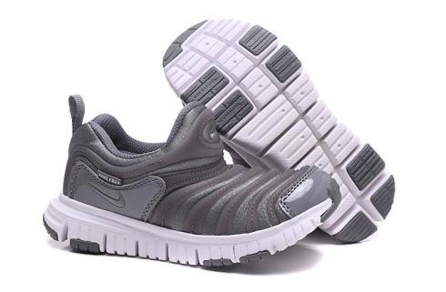 zapatos Nike Dynamo Free SE para niños pequeños Gunsmoke White AA7217-001