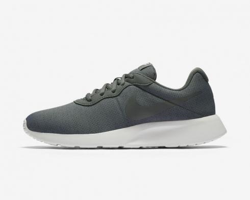 ανδρικά παπούτσια για τρέξιμο Nike Tanjun River Rock Volt Grey 812654-006