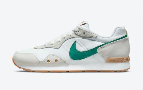 Nike Venture Runner First Use White Classic Green Gum DJ2004-100