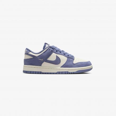 Nike Wmns Dunk Low IB4417-103