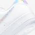 Nike Air Force 1 lage oppervlakken met iriserende pixel-swooshes CV1699-100