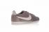 Sepatu Kasual Nike Classic Cortez Nylon Taupe Abu-abu Silt Merah Putih 749864-200