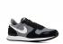 des baskets Nike Air Vortex en noir 903896-001