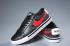 Nike Blazer Low Lifestyle-Schuhe, ganz in Schwarz und Rot, 371760-109