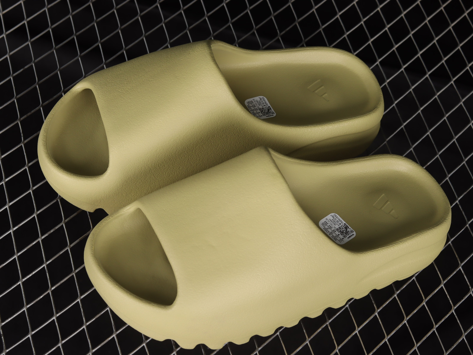 GmarShops - Adidas Yeezy Slide Resin FZ5904 - adidas Yeezy Boost