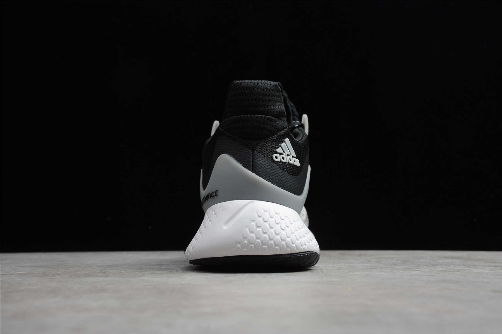 Adidas Alphabounce Beyond Core Black Metallic Silver Cloud White
