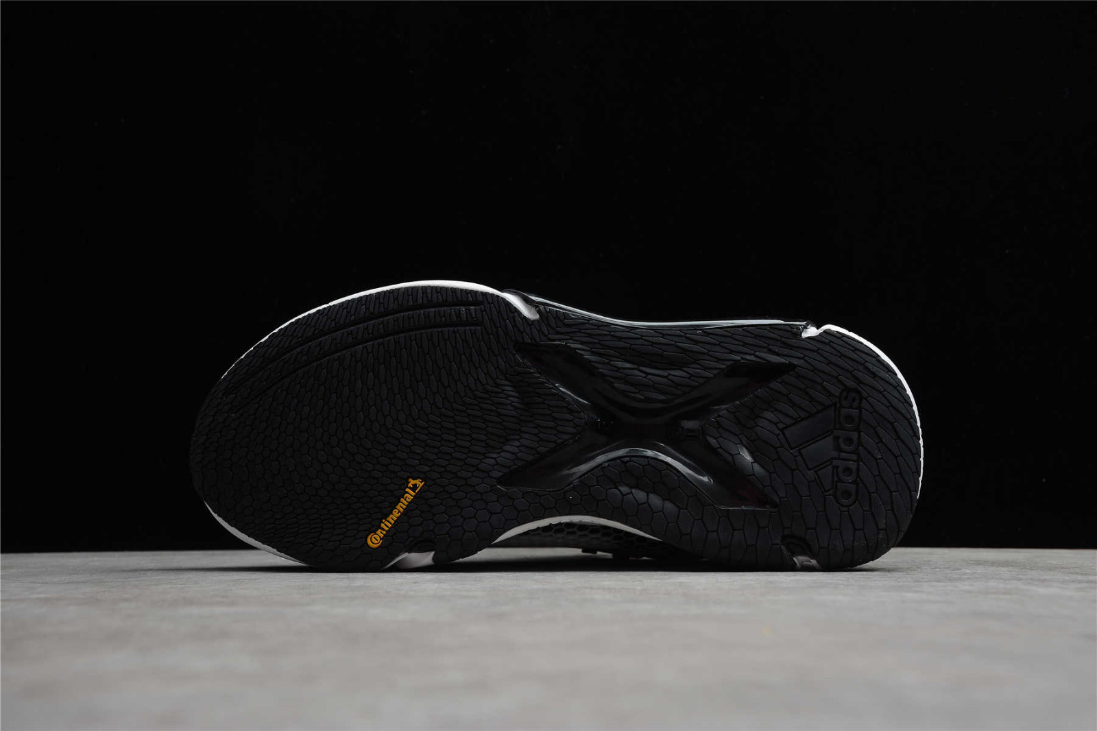 Pharrell Williams x Adidas Stan Smith Adidas Alphabounce Beyond - Main Image