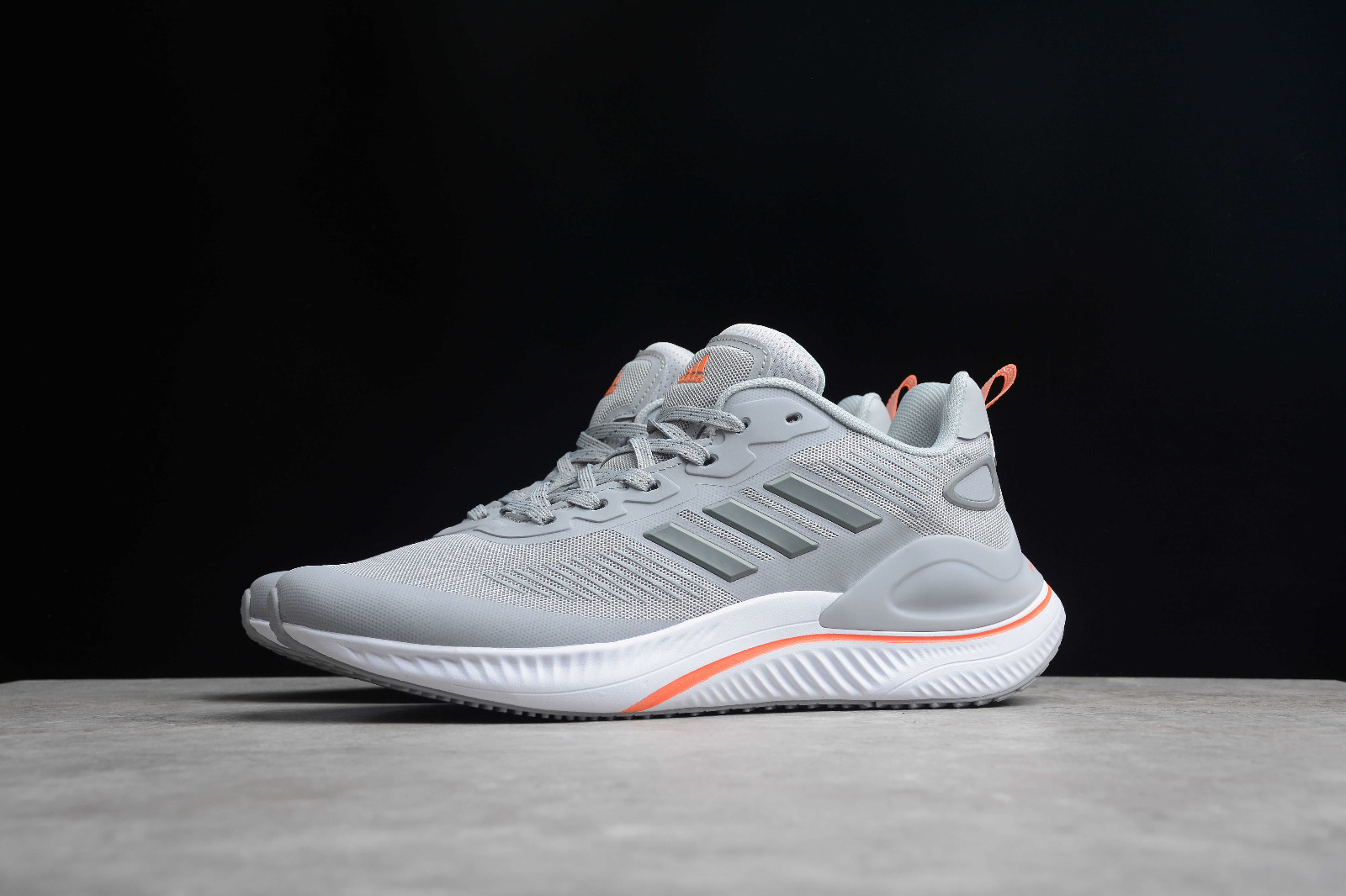 Magma runner adidas store