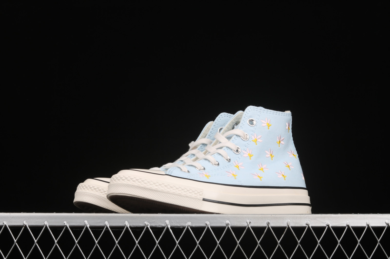 Converse Chuck Taylor 70 High Embroidered Floral Print Chambray Blue  570917C - StclaircomoShops