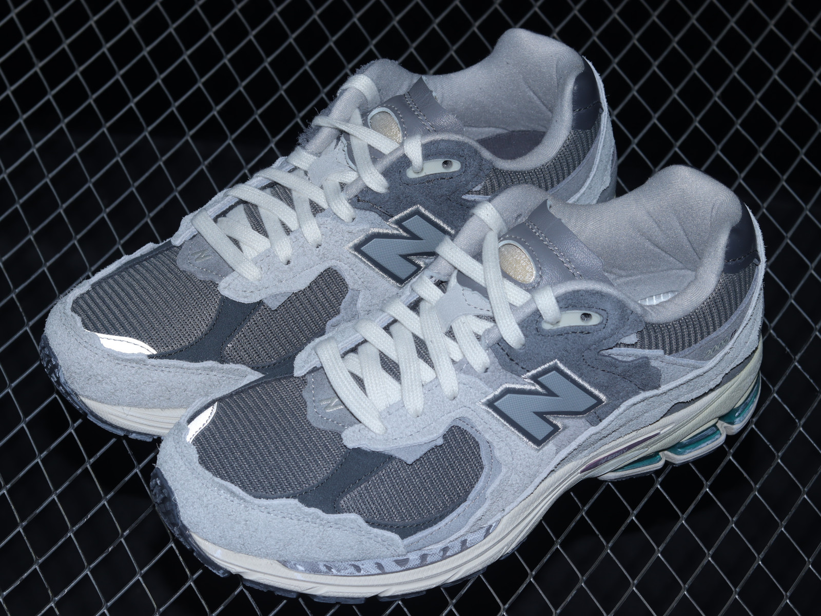 New Balance 2002R Protection Pack Rain Cloud Grey ML2002RDA