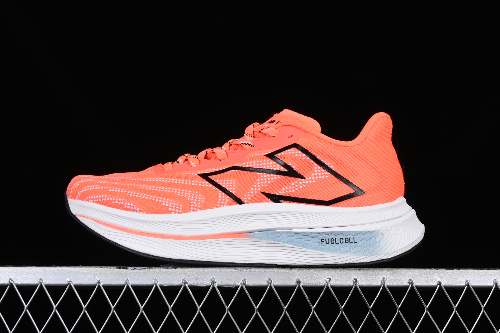 New Balance FuelCell SuperComp Trainer v2 2E Wide Neon Dragonfly ...