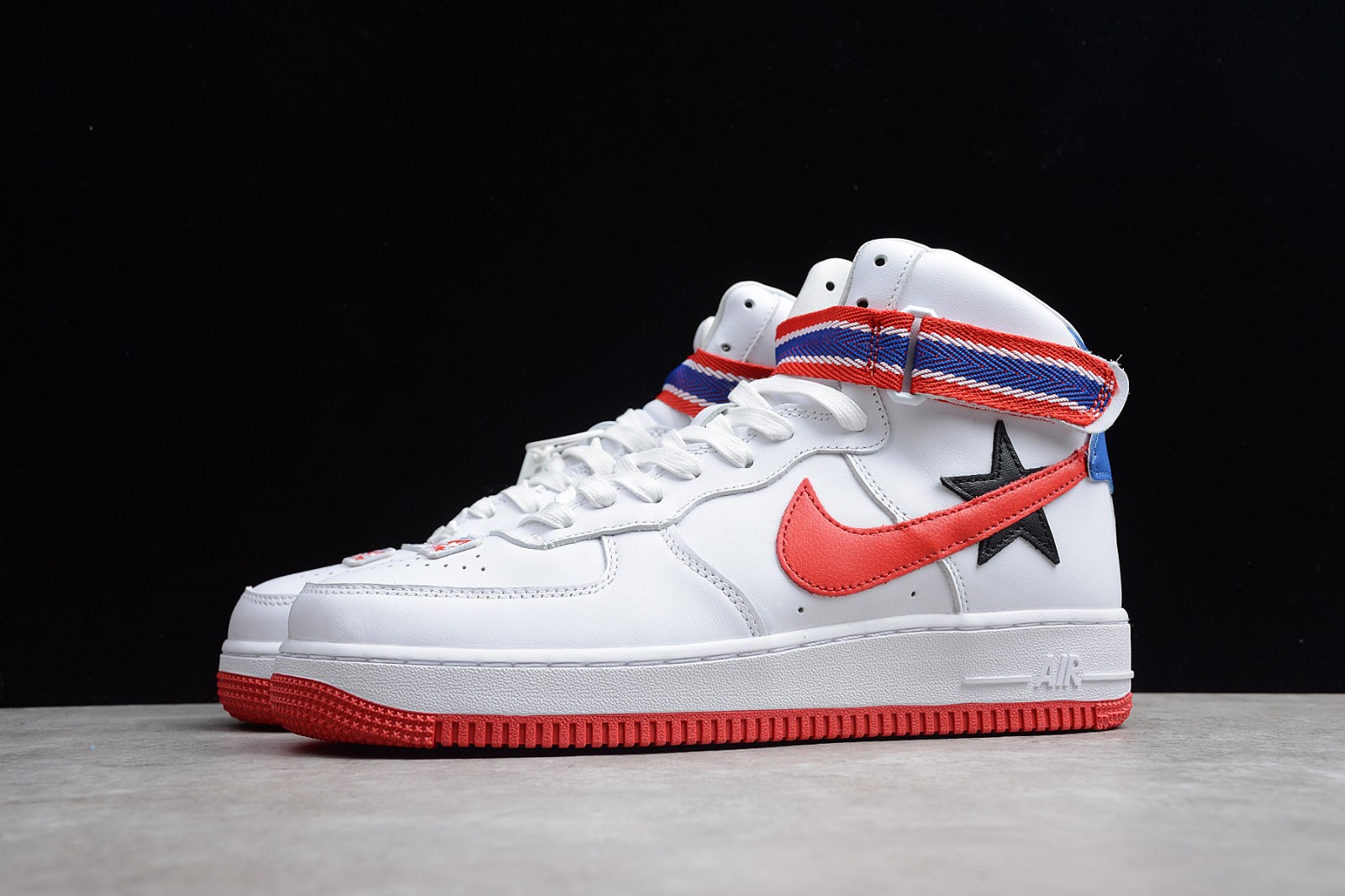 100 - Riccardo Tisci x NikeLab Air Force 1 High Besotted