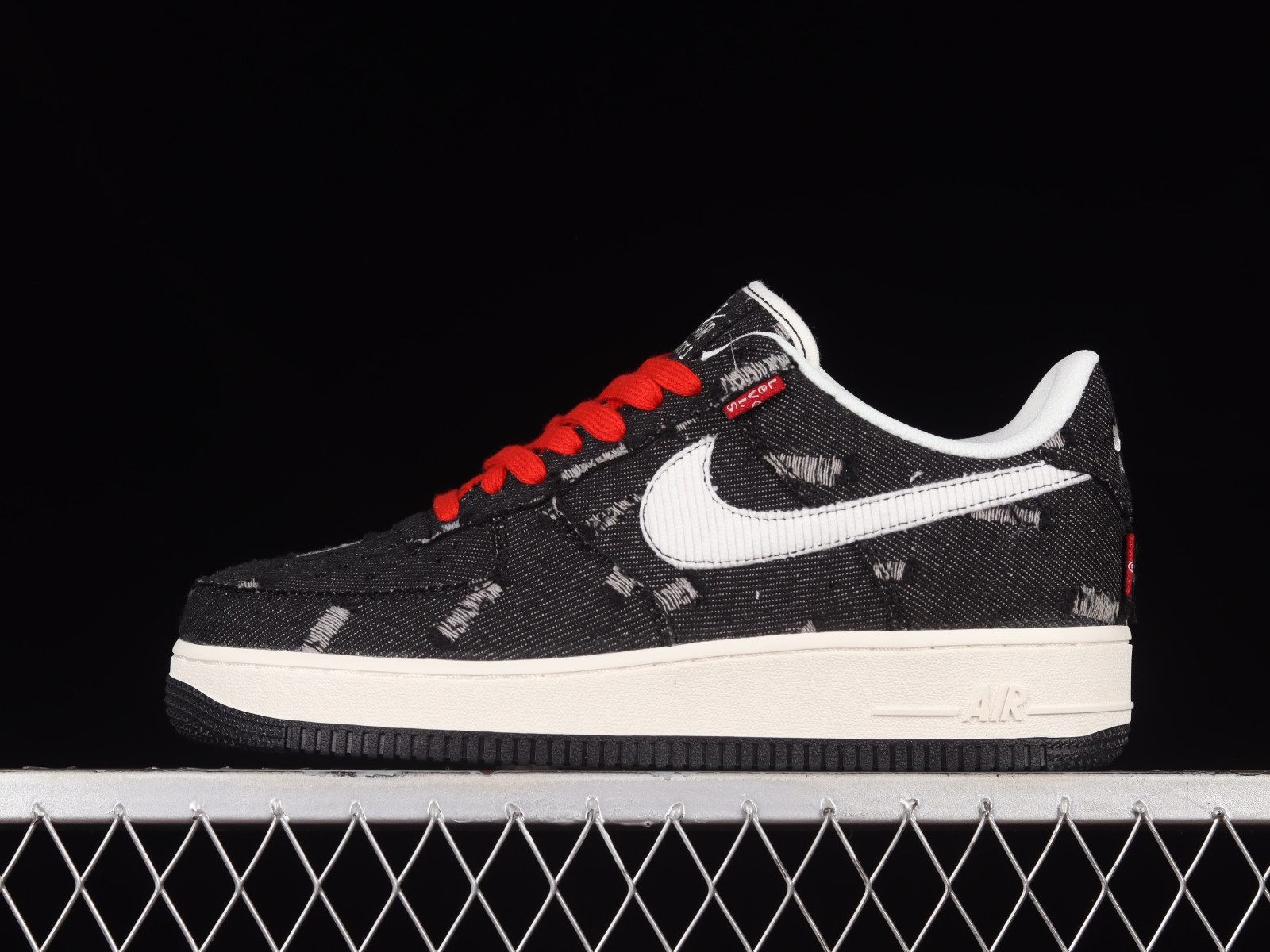 Wanten Enten spreken Levis x Nike Air Force 1 07 Low Black White Red LE5050 - 011 -  StclaircomoShops - nike ncaa free trainer v7 shoes for kids youtube