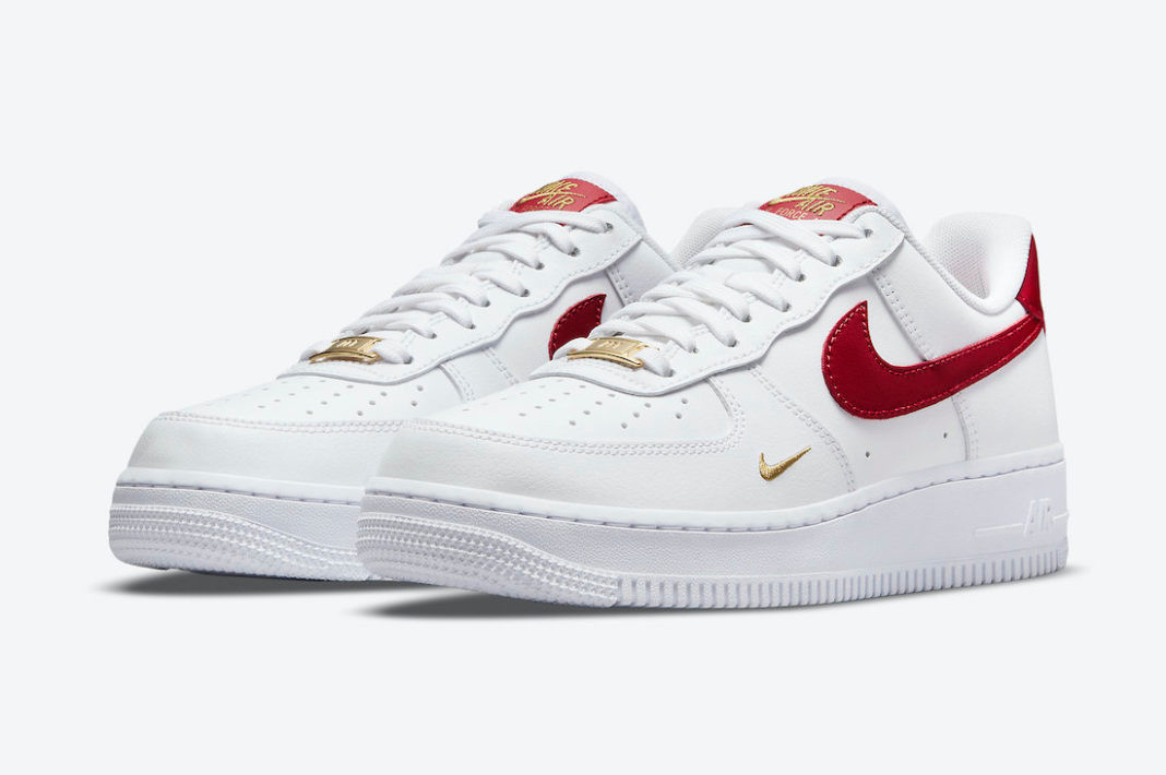 white and red air force 1 07