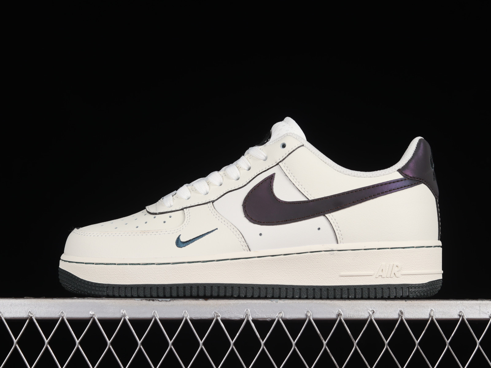 nike air skylon 2 outfit mens shoes clearance - Nike Air Force 1 07 Low  Colorful black Metallic Gold FB1839 - StclaircomoShops - 999
