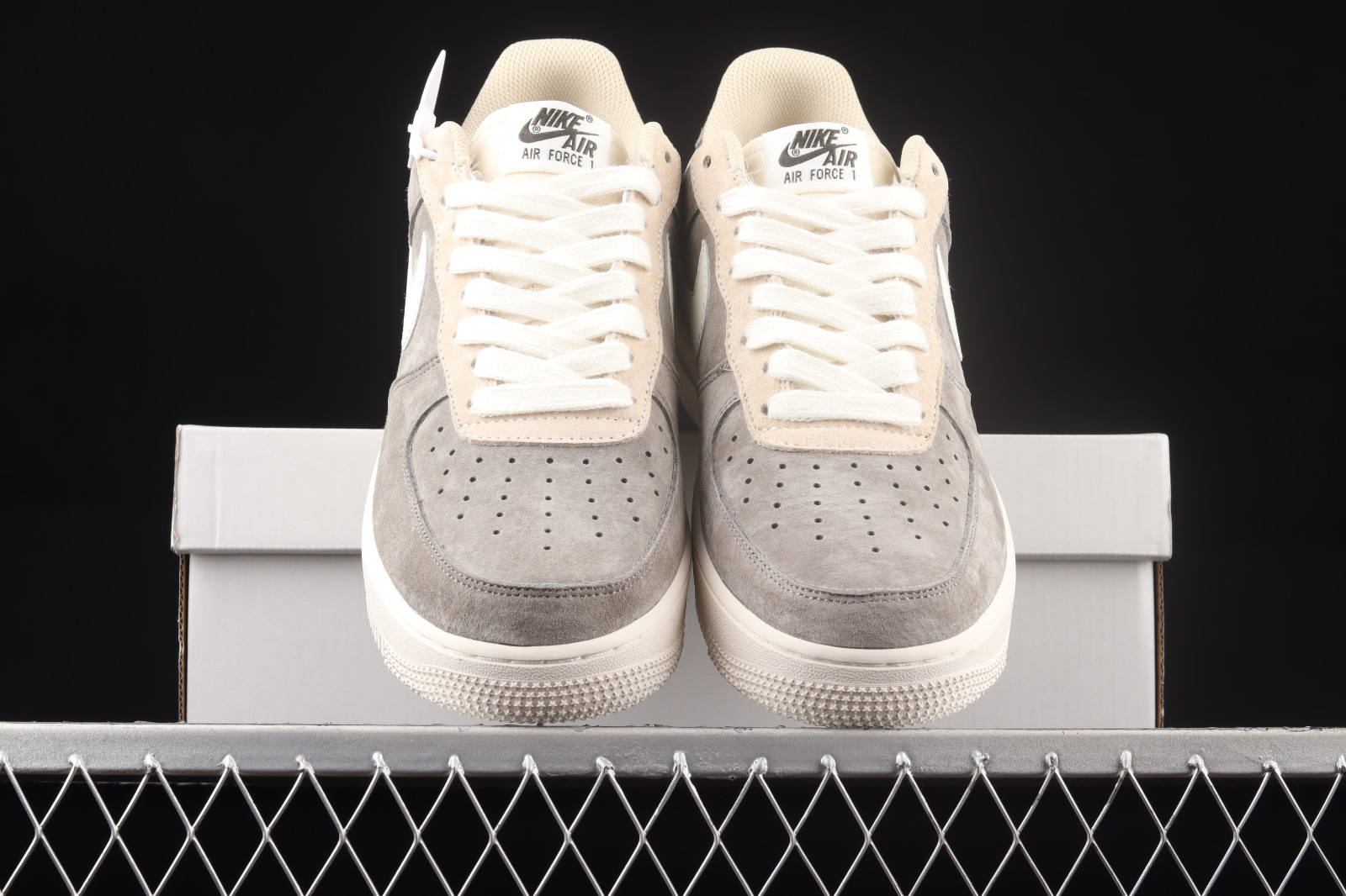 228 - Nike Air Force 1 07 Low Dark Grey White Shoes GE8969