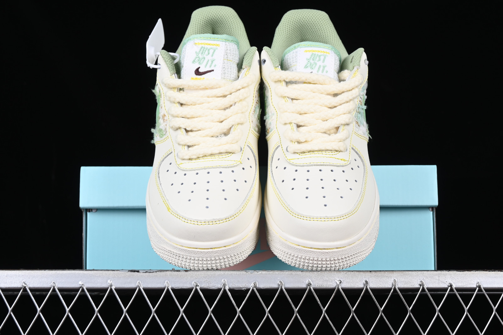 Ariss-euShops - Nike Air Force 1 07 Just Do It Off White Green Yellow FJ7740 - 011 - Nike Dunk Low GS