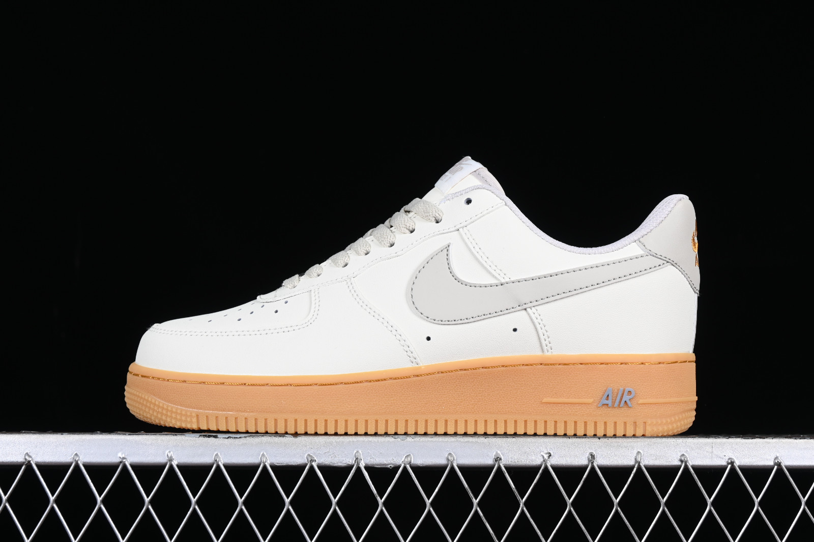 Oeps Technologie Flitsend Nike Air Force 1 07 Low Light Grey Gum Gold XC2351 - GmarShops - nike  running sneakers for flat feet support arch - 066