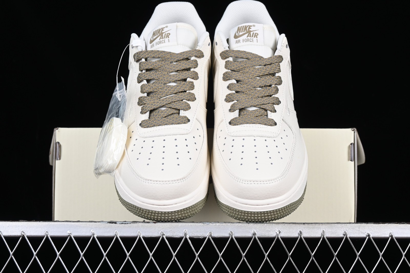 Nike Air Force 1 07 Low Off White Green TV2306-256 - Air Force 1 Low ...