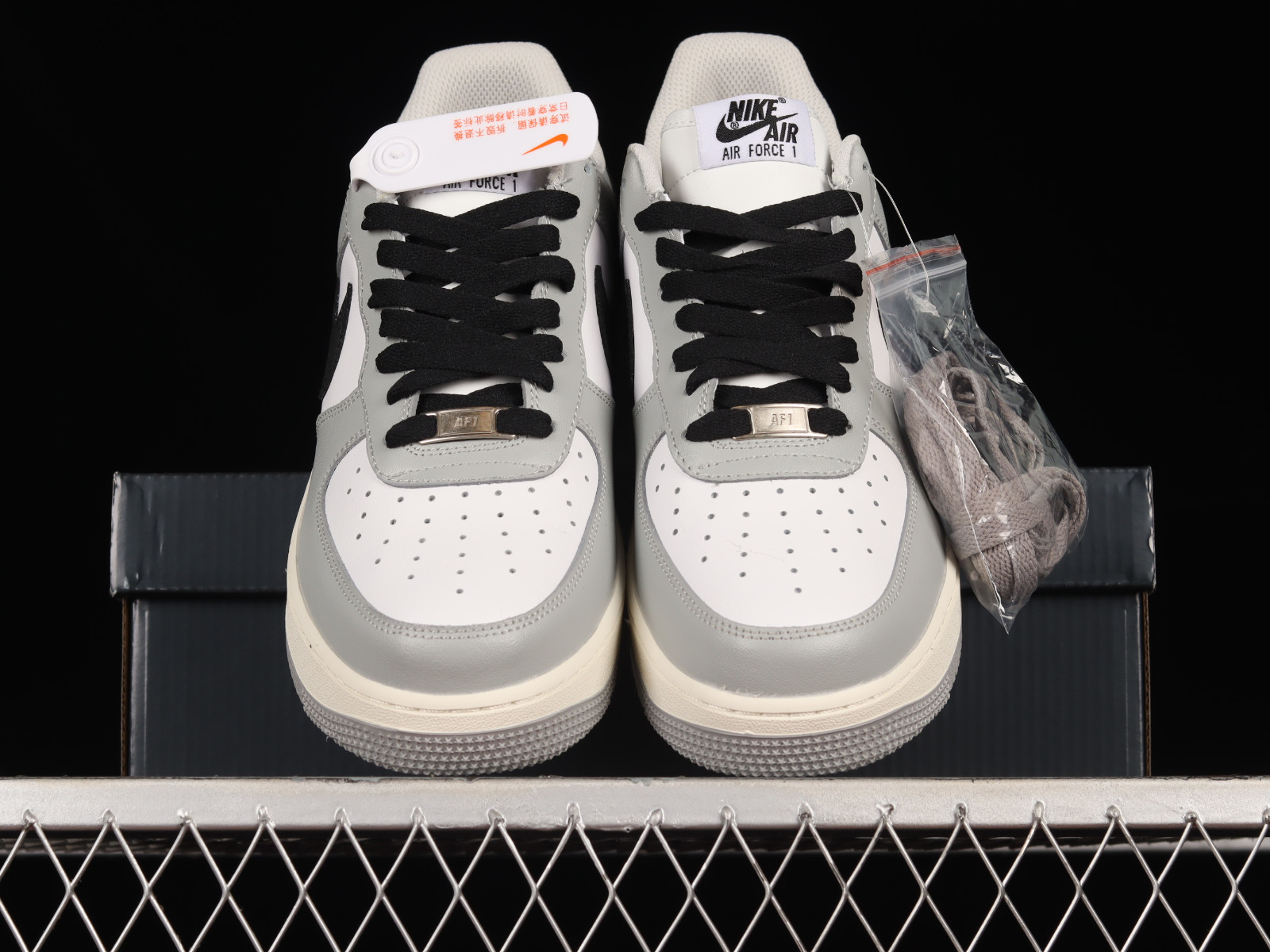 Nike Wmns Air Force 1 07 AF1 White Black Women Casual Shoes Sneakers  DD8959-103