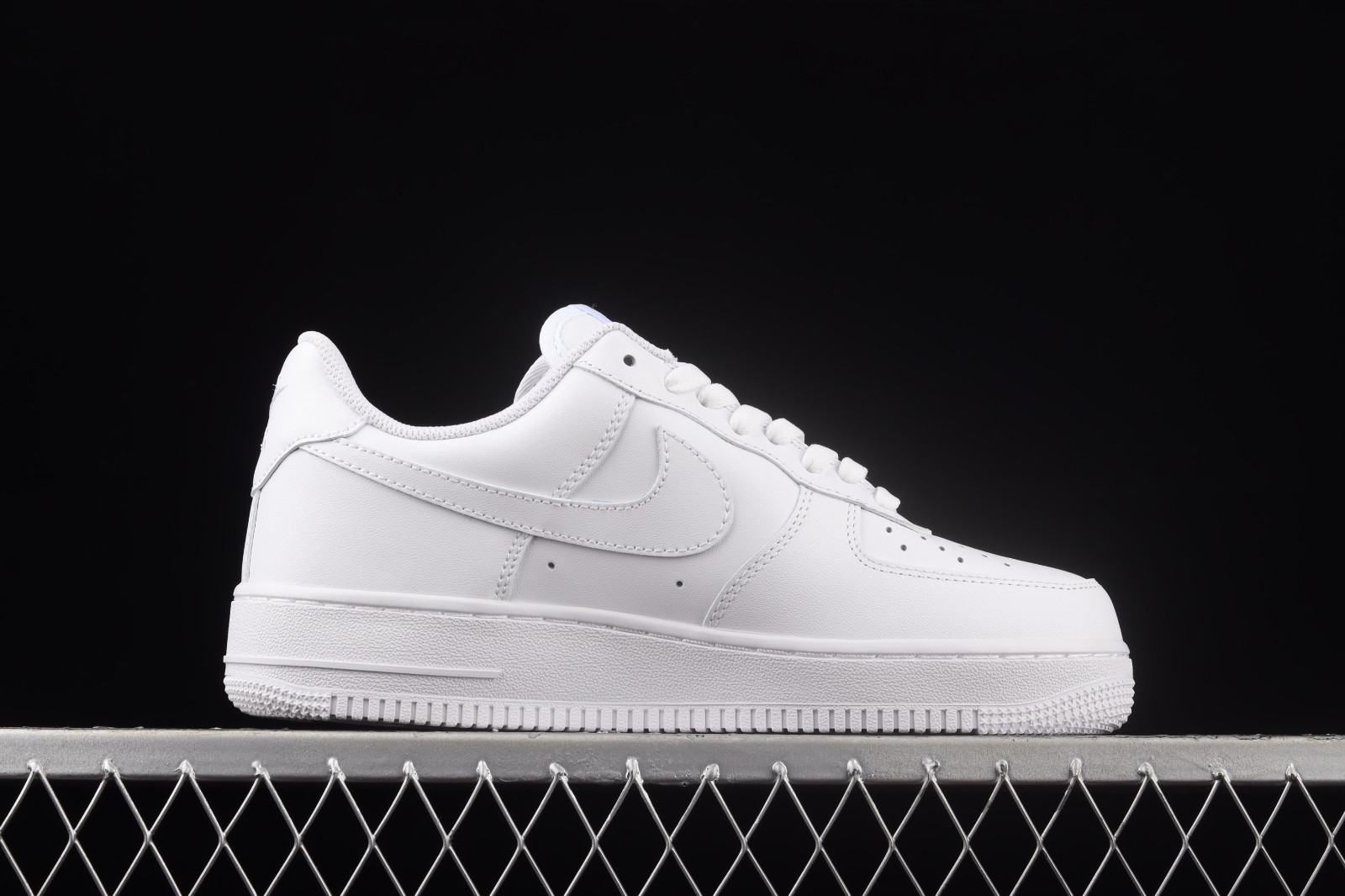 Nike COURT VINTAGE PREMIUM Men's White Casual Sneakers Shoes | eBay