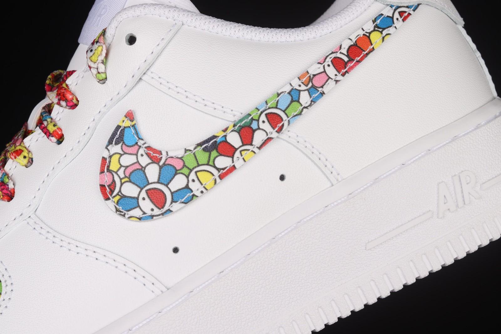 Takashi Murakami x VERSACE for ComplexCon✔️ : r/Sneakers