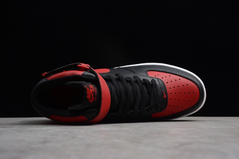 Nike Air Force 1 Mid Black / Gym Red