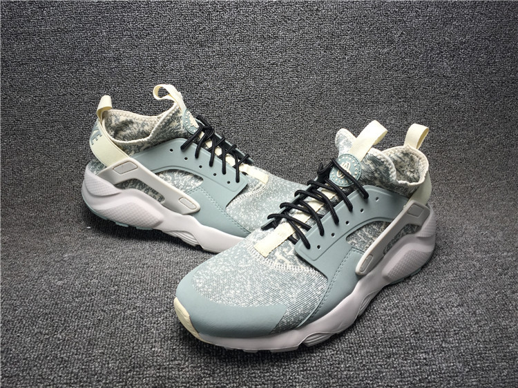 Air Huarache 4 AljadidShops 992 nike black sneakers with white sign language free Nike Air Huarache 4 Run Ultra Light Green 753889
