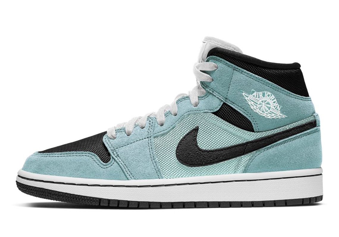 Air Jordan 1 Mid trainers in french blue and ozone blue