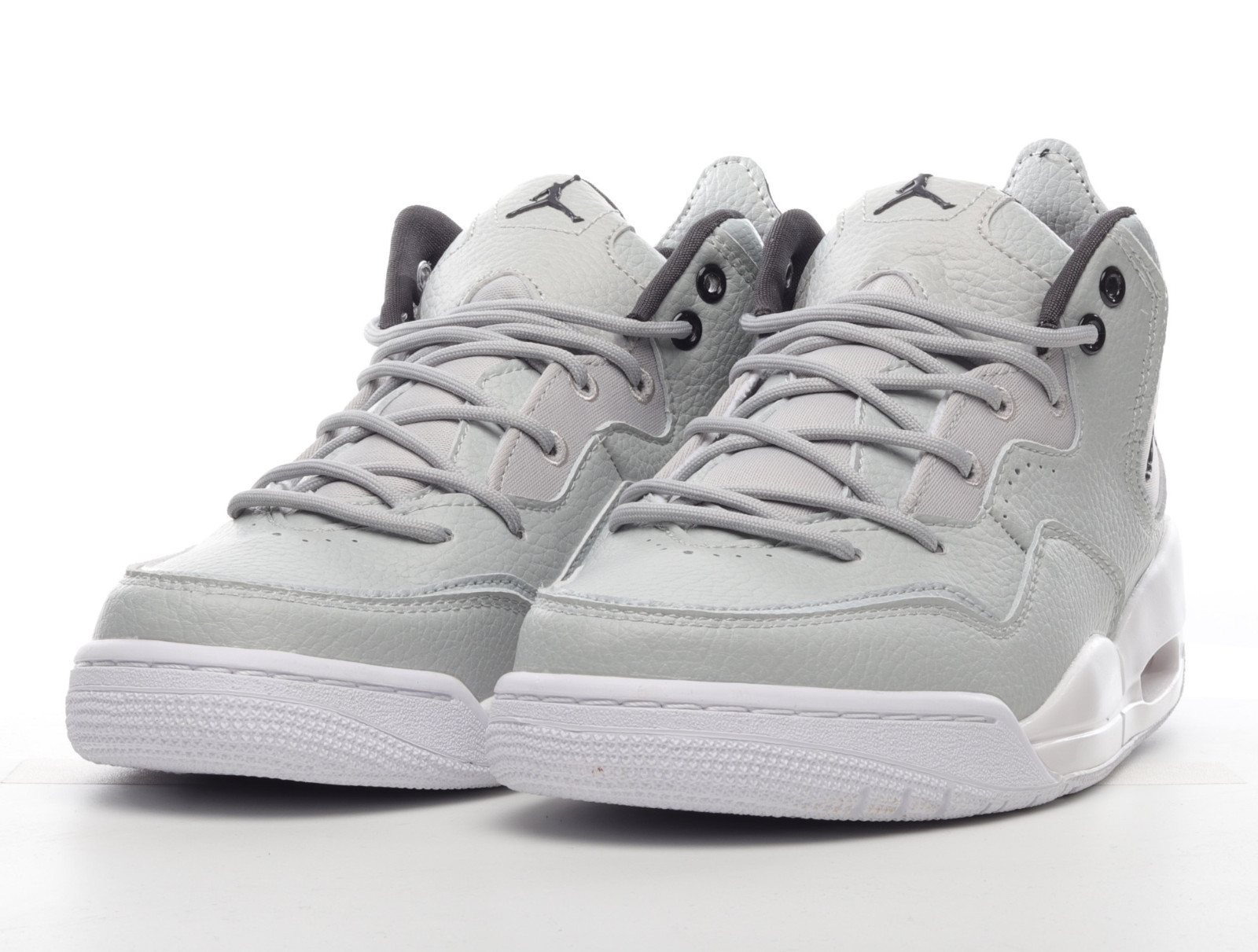 002 - Nike Air Jordan UNCs Courtside 23 