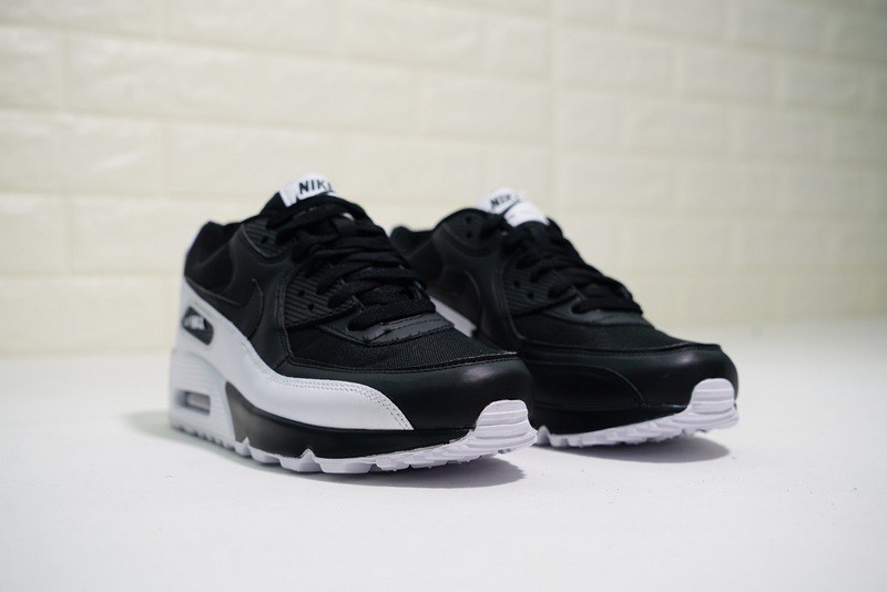Preguntarse prima cruzar 082 - GmarShops - Think about it Nike killed their watch altogether and  left wearables behind - Nike Air Max 90 Essential Black White Casual  Sneakers 537384
