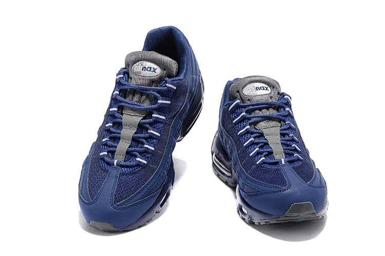 Dark blue nike trainers cheap