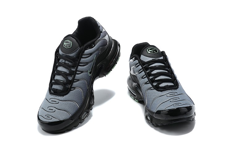 Pakistaans systeem Nadeel Nike Air Max Plus Black Particle Grey Vapour Green CZ7552 - 001 - RvceShops  - nike shox flyknit women black sneakers boots sale