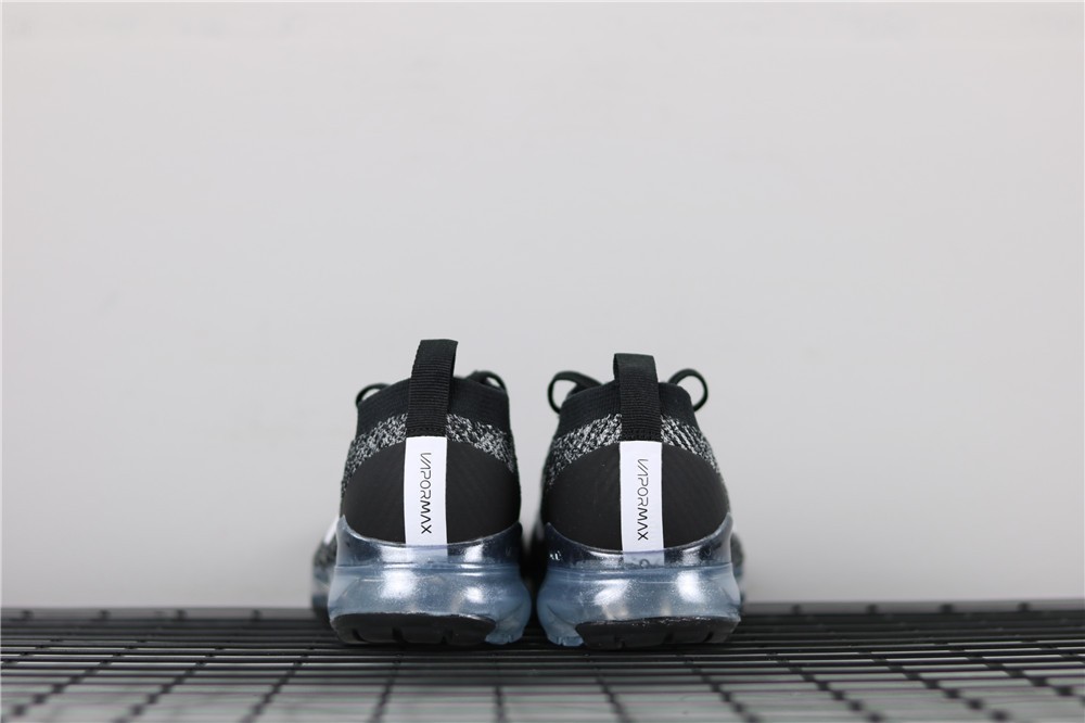 te ontvangen frequentie beproeving Ariss-euShops - 001 - ideas for text on nike id sneakers for adults - Nike  Air VaporMax Flyknit 3 Black White AJ6900
