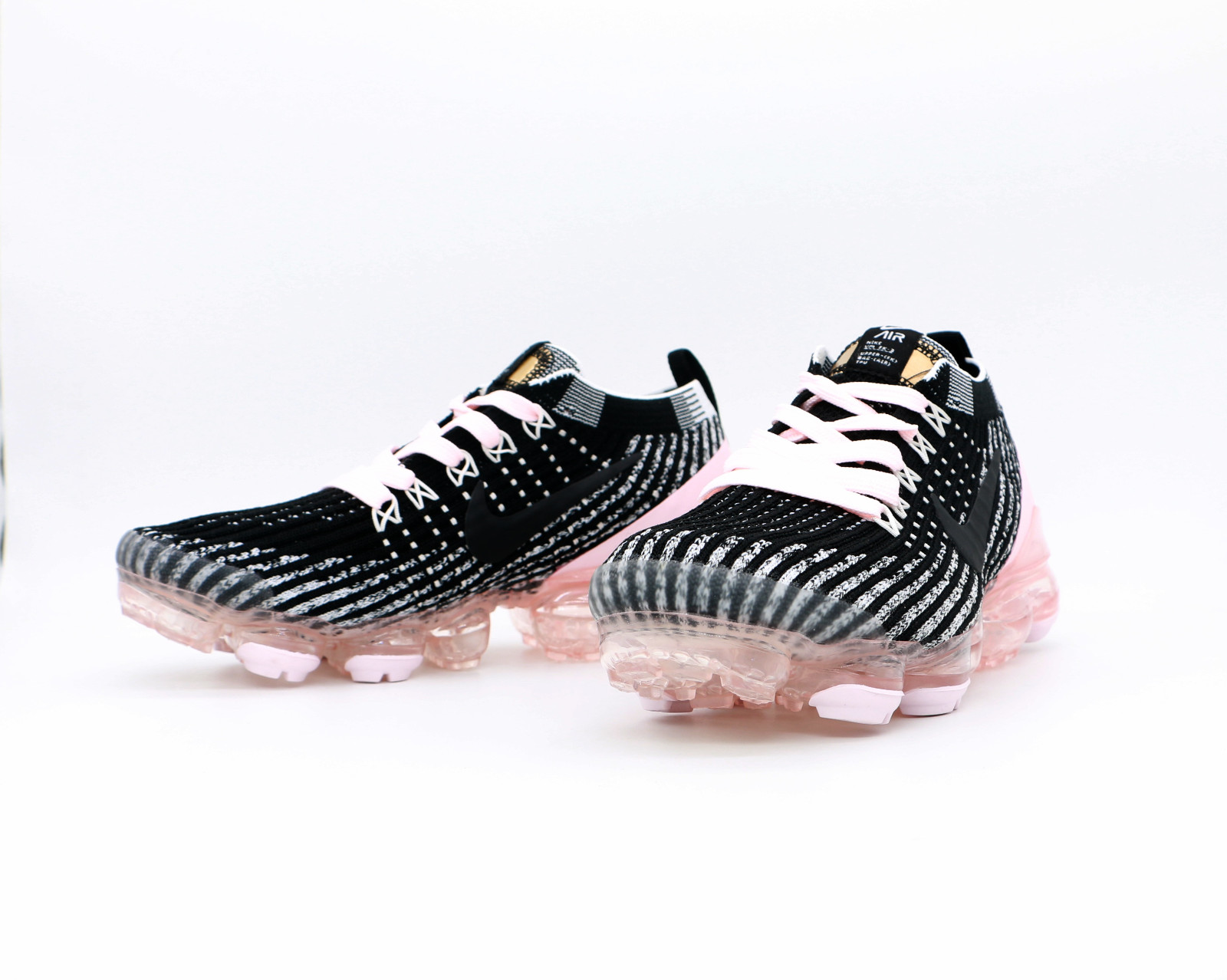 Nike White And Pink Vapormax Flyknit 3 Sneakers