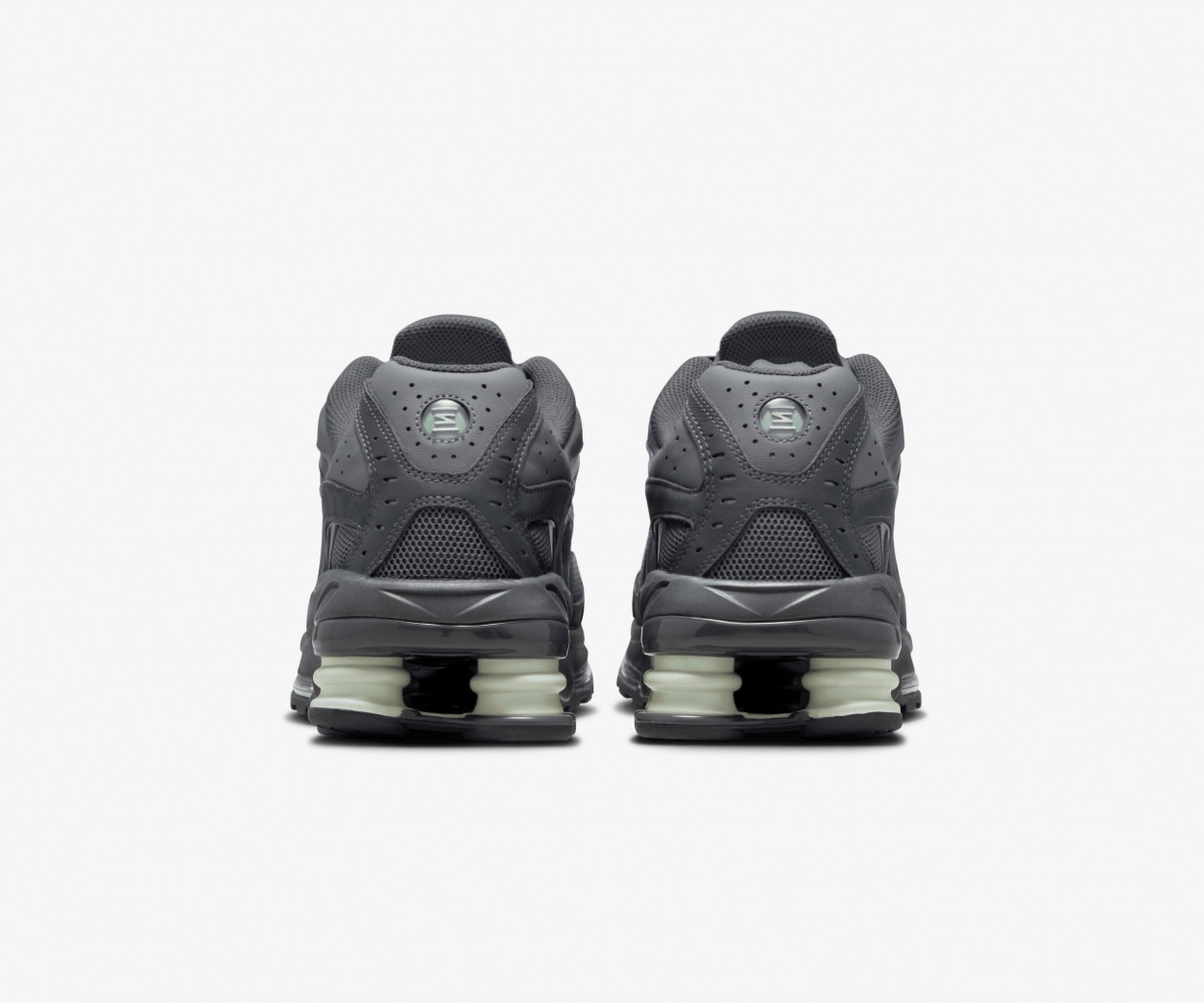 NIKE WMNS SHOX RIDE 2 – UNDEFEATED JAPAN