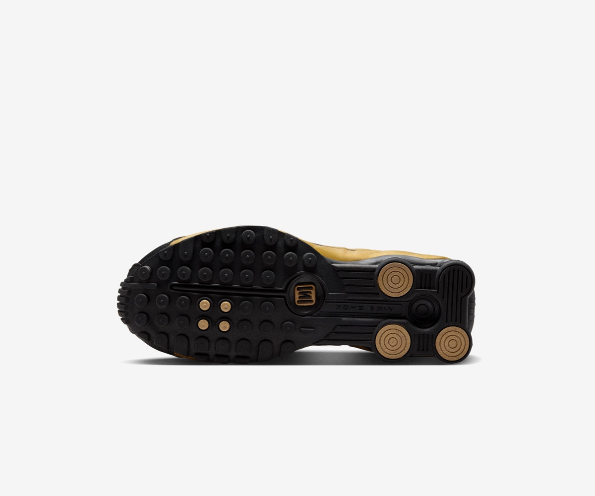 AcmShops black and pink suede nike shox shoes sneakers Nike Shox R4 Nike Wmns Shox R4 AR3565 005 Black Silver Gold Metallic