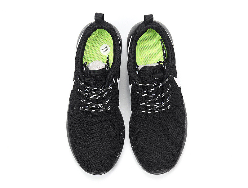 Nike Roshe Run Black White Speckled Sole Running Shoes 511882 - - Sneakers KAPPA Bash Pc 260852PCK White Navy 1067 - 011