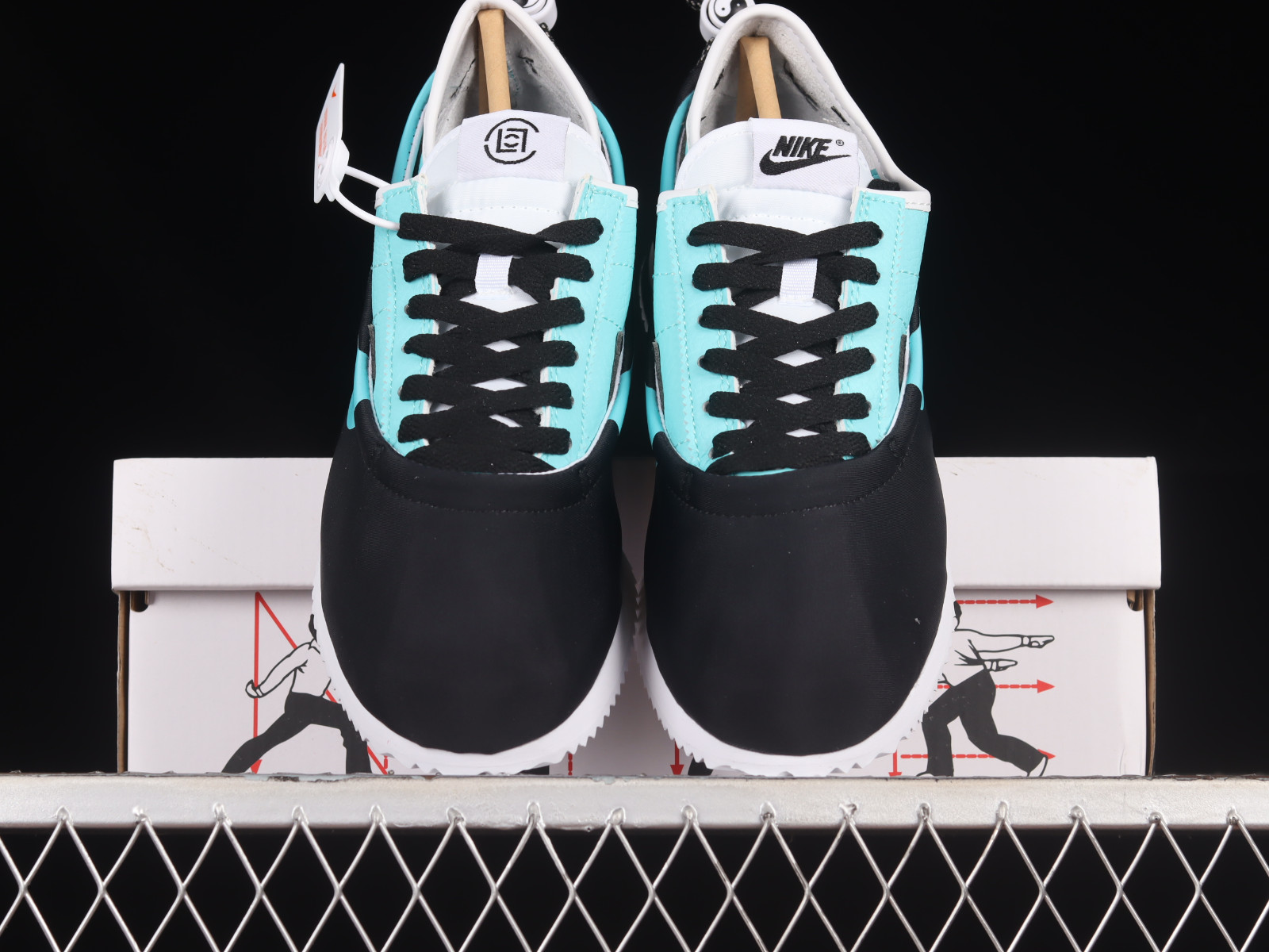 shoes similar to straps nike zoom elite 9 - Clot x straps Nike