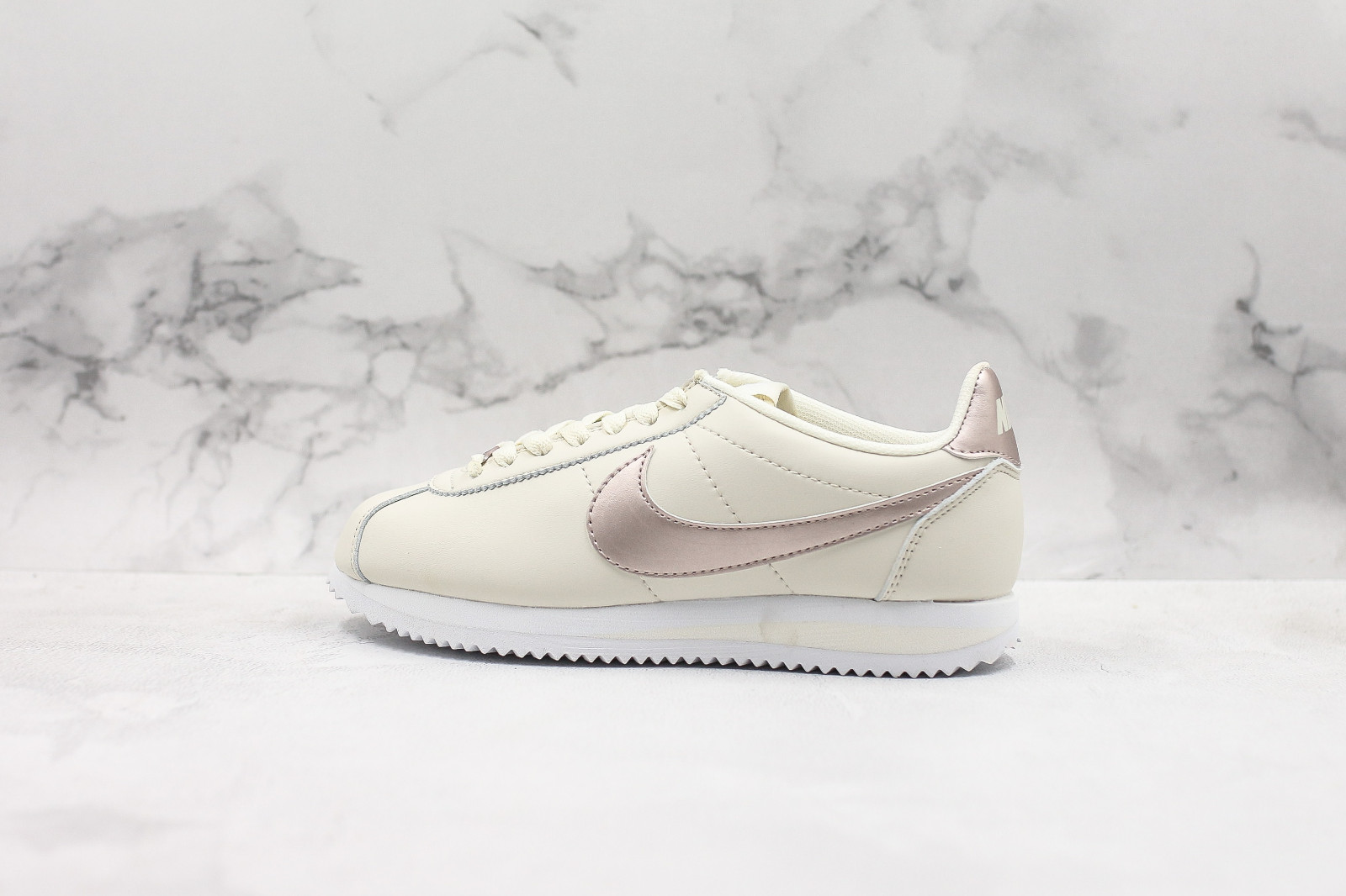 002 - Cortez Basic SL GS Red Bronze White Shoes AH7528 - sneakers mujer rojas talla 29.5 -
