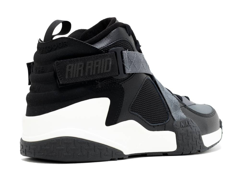 Air Raid 'Peace' - Nike - 642330 003 - black/dark grey-pine green
